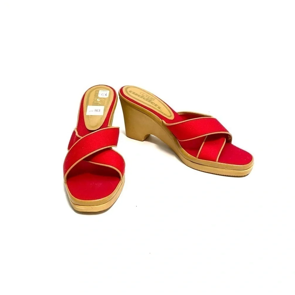 Vintage 1970s deadstock vegan red canvas wedge disco heels